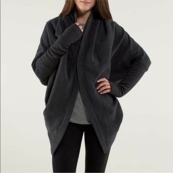 Lululemon It Makes Two Wrap Heathered Black Gray Fleece Open Front - Picture 15 of 15